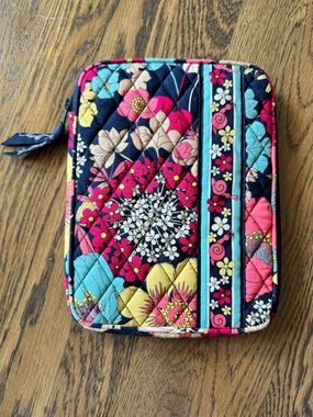Vera Bradley Happy Snails iPad Mini Tablet Sleeve Retired Quilted Case